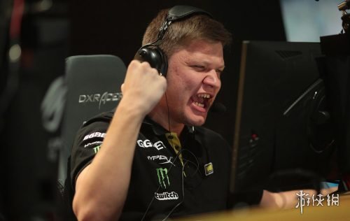 KPL历史当之无愧的第一人，是FLY还是梦泪？